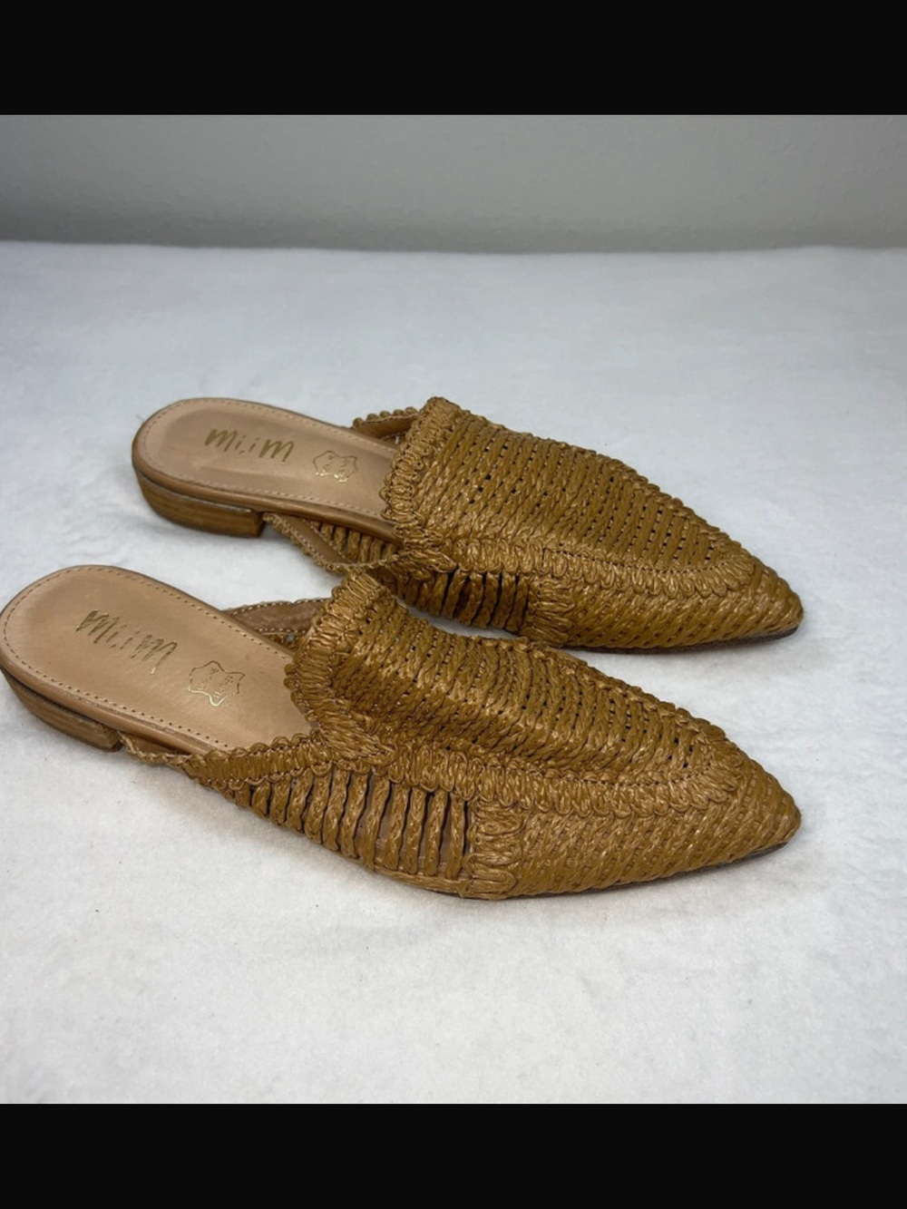 Mi.iM Los Angeles Grace Woven Straw Raffia Pointed Mules Tan 7.5